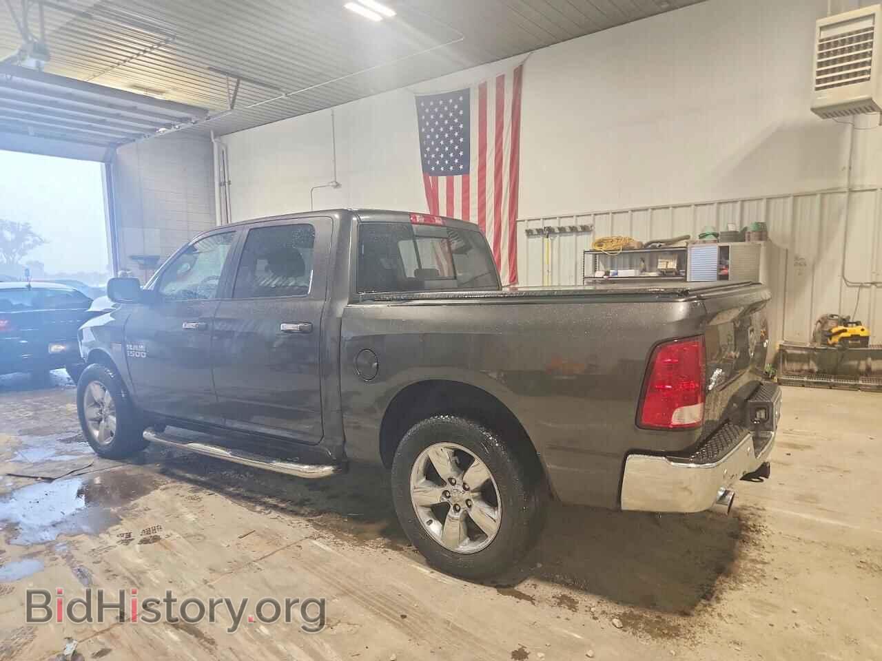 2017 RAM 1500 - VIN: 3C6RR7LT7HG714413 - Photo 2