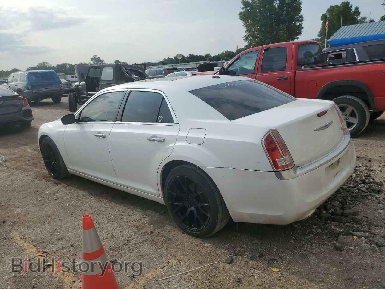 2013 CHRYSLER 300 - VIN: 2C3CCAPTXDH587565 - Фото 2