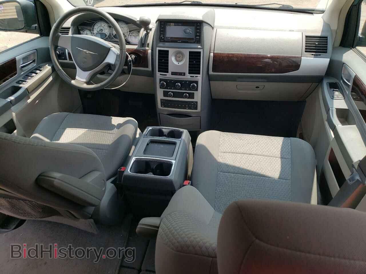 2010 CHRYSLER MINIVAN - VIN: 2A4RR5D10AR262423 - Фото 8