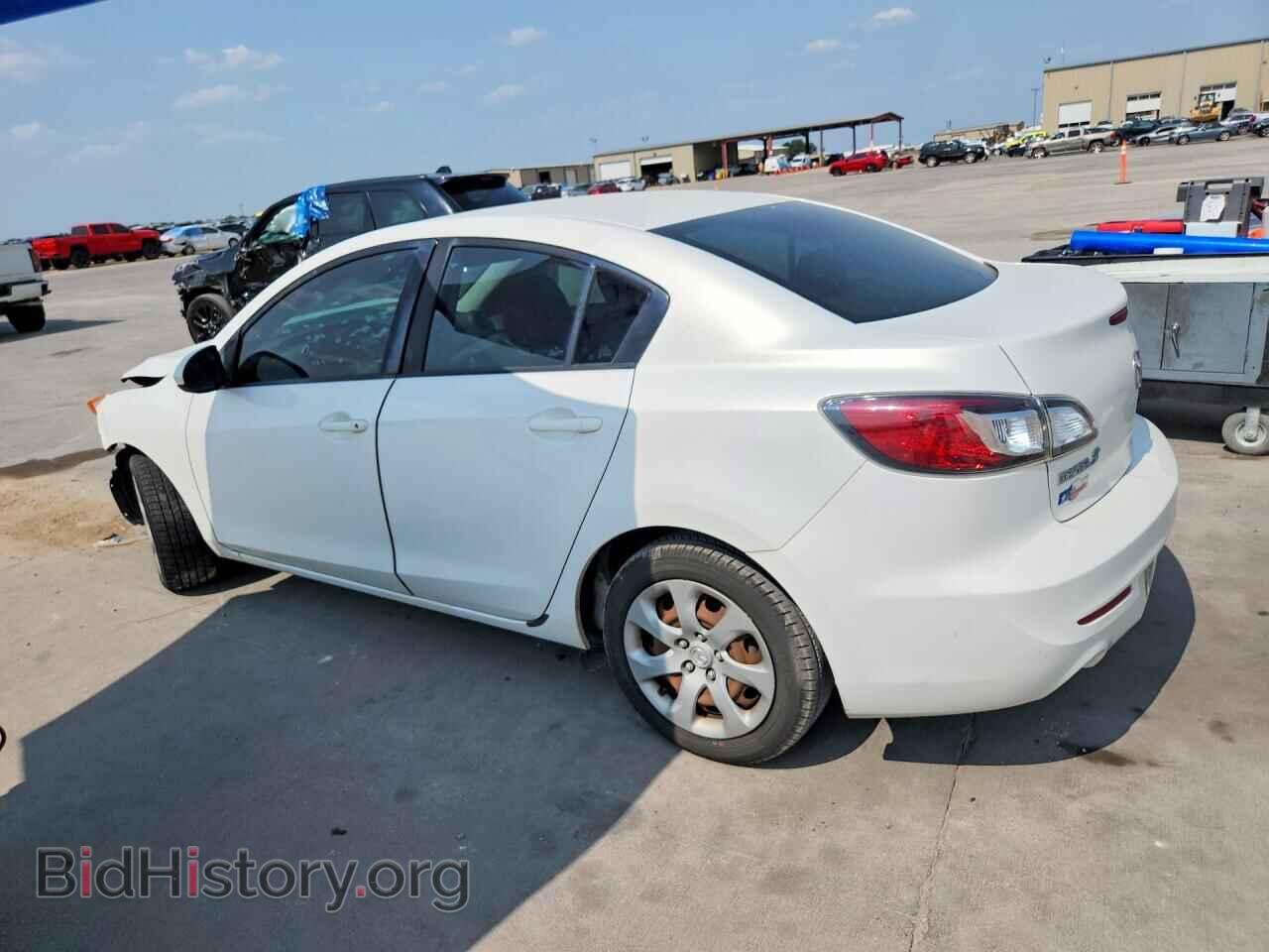 2013 MAZDA 3 - VIN: JM1BL1U77D1721140 - Photo 2