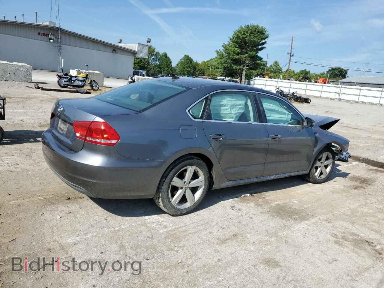 2013 VOLKSWAGEN PASSAT - VIN: 1VWBH7A32DC133752 - Фото 3