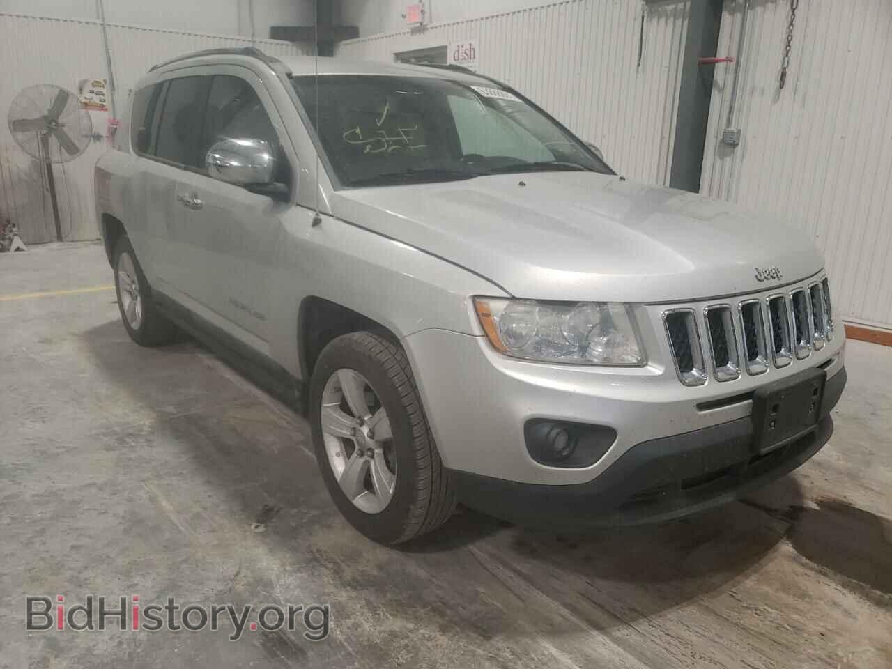 Photo 1J4NF1FB2BD219194 - JEEP COMPASS 2011