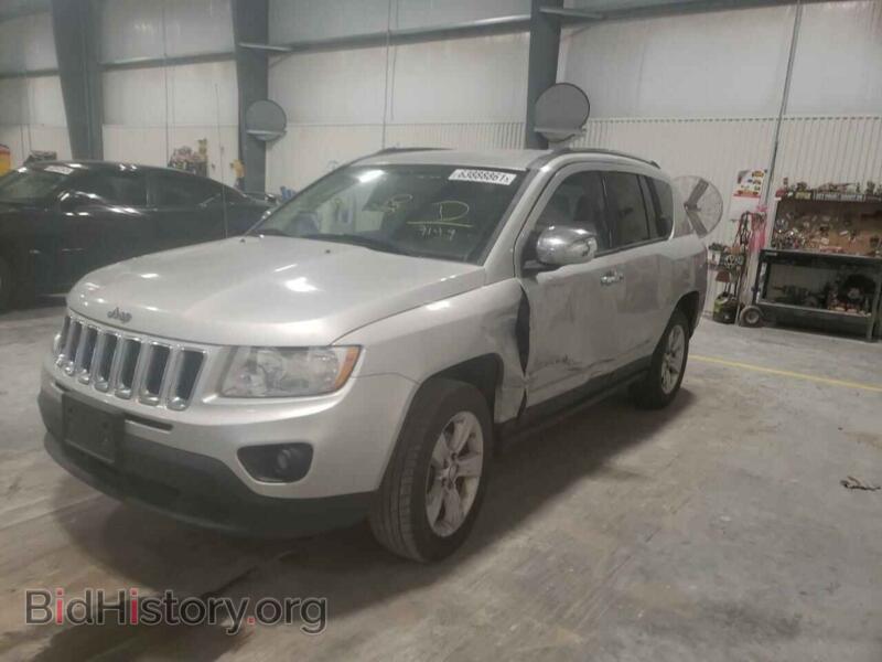 2011 Jeep COMPASS (VIN 1J4NF1FB2BD219194) — photo 2 of 10