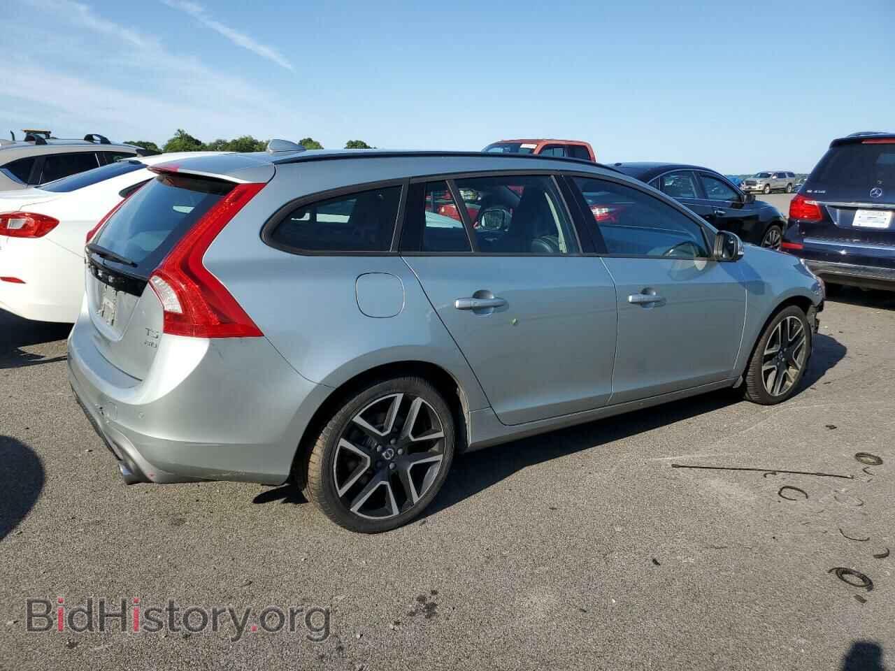 2018 VOLVO V60 - VIN: YV140MSL8J2409749 - Фото 3