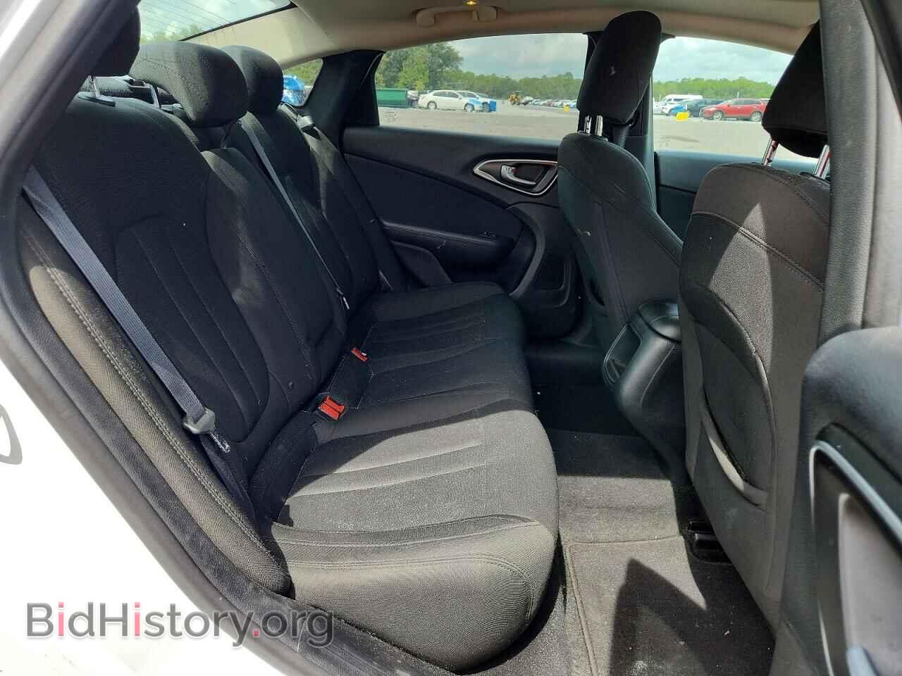 2016 CHRYSLER 200 - VIN: 1C3CCCAG6GN172049 - Photo 10