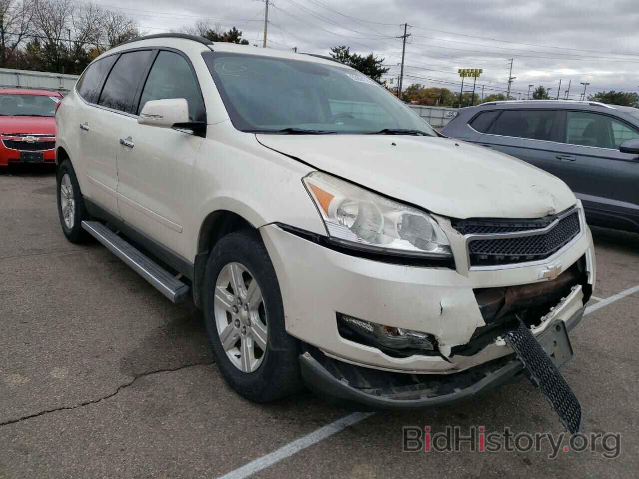 Photo 1GNKRGED1CJ381205 - CHEVROLET TRAVERSE 2012