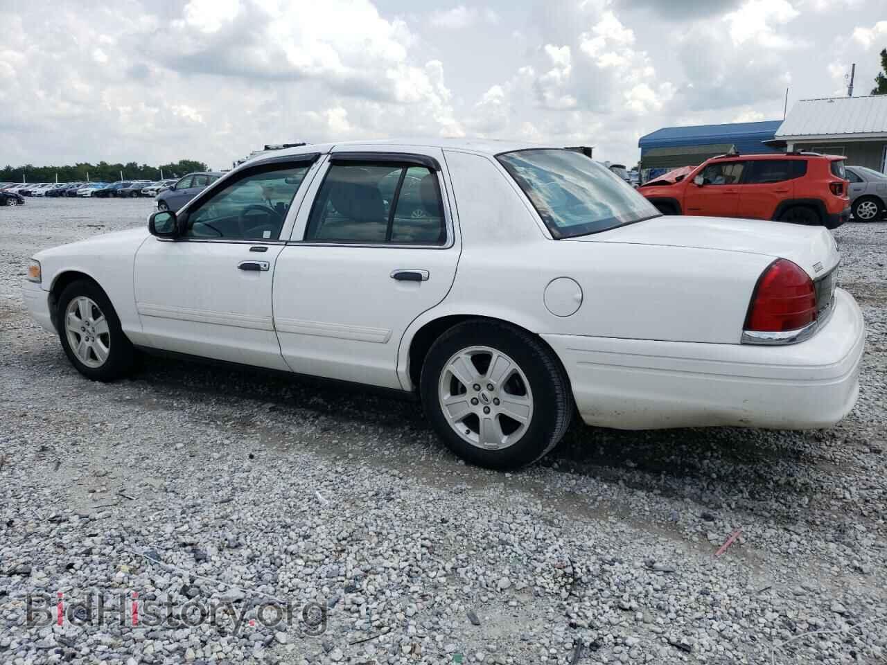2011 FORD CROWN VIC - VIN: 2FABP7EV2BX148596 - Фото 2