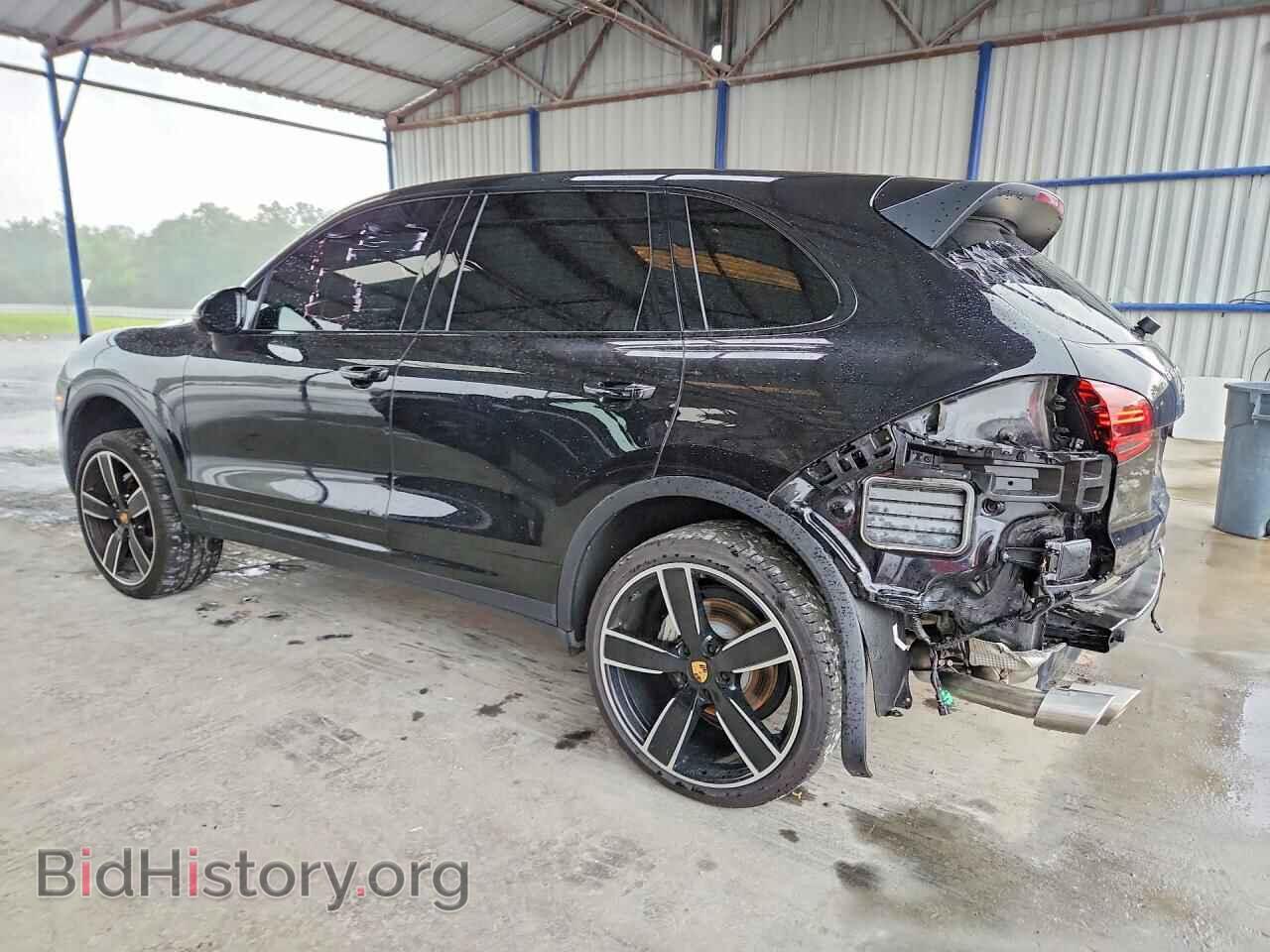 2018 PORSCHE CAYENNE - VIN: WP1AB2A29JLA61291 - Фото 2