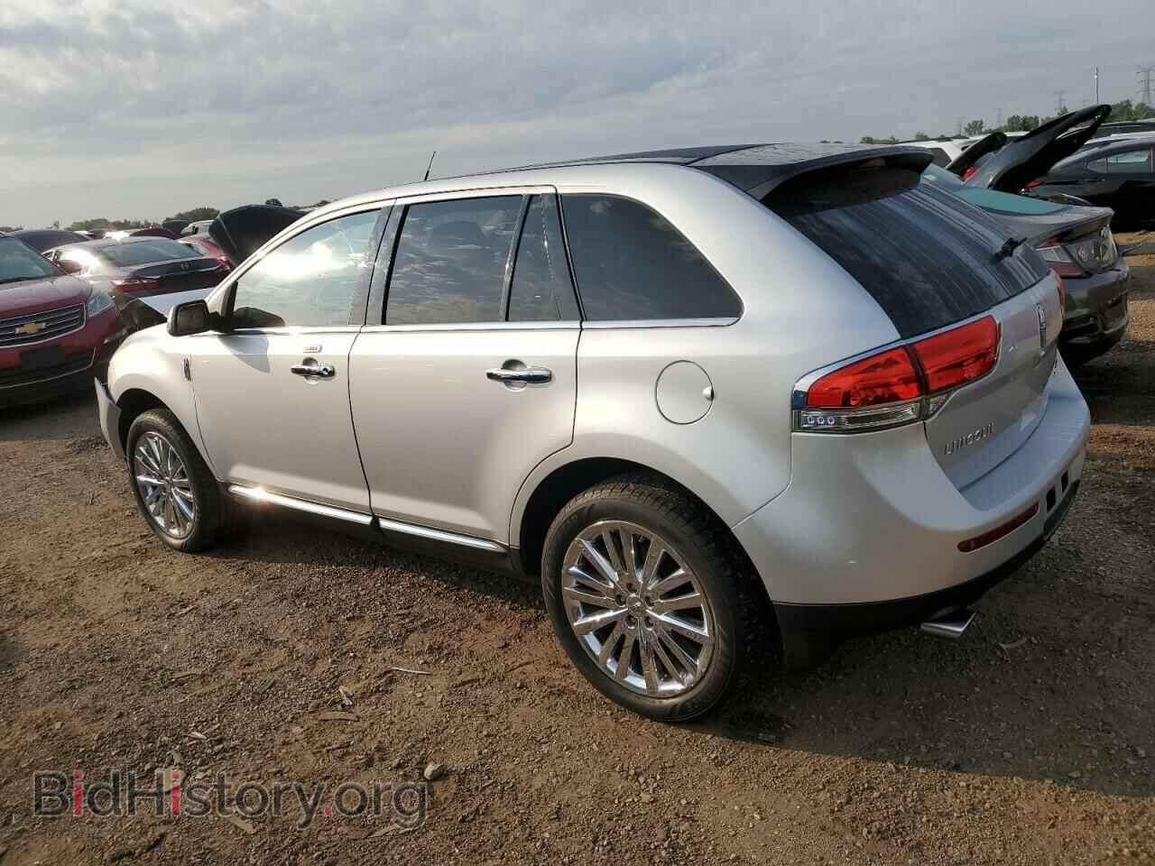 2013 LINCOLN MKX - VIN: 2LMDJ8JK9DBL12755 - Photo 2