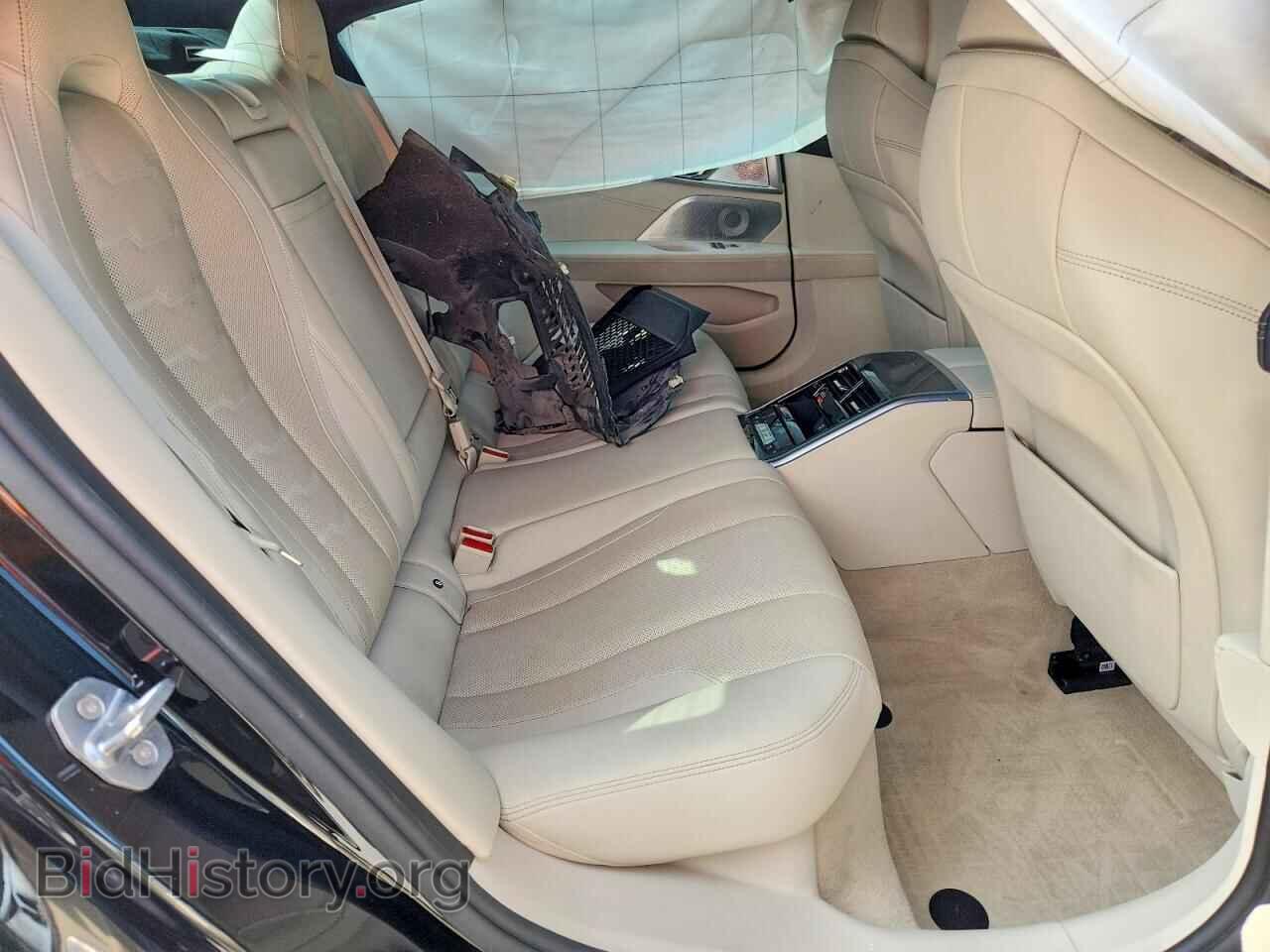 2020 BMW M8 - VIN: WBAGV8C08LCE09599 - Photo 10