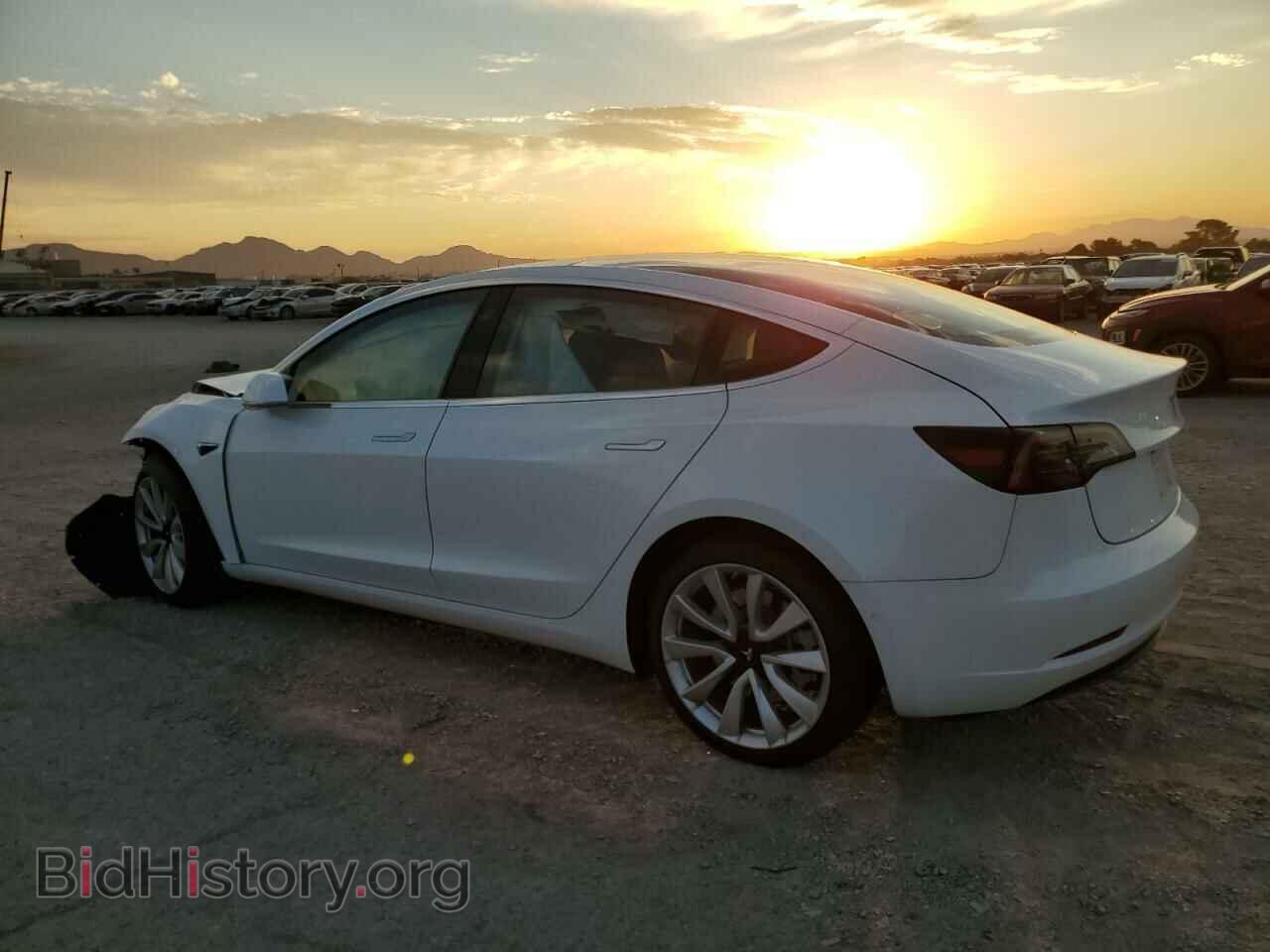 2018 TESLA MODEL 3 - VIN: 5YJ3E1EA1JF060510 - Фото 2