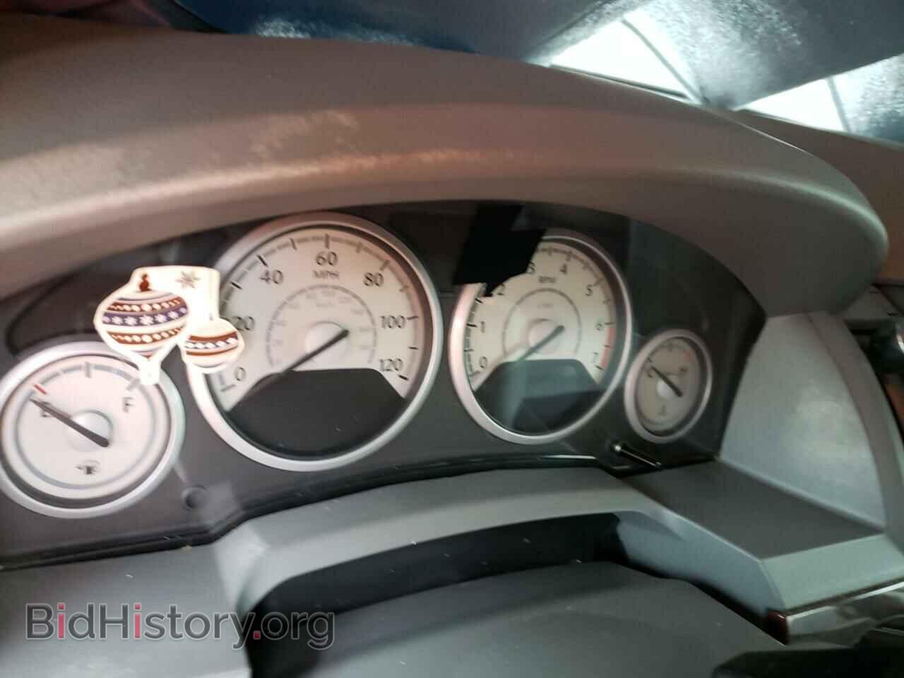 2009 CHRYSLER MINIVAN - VIN: 2A8HR44E39R659756 - Фото 8