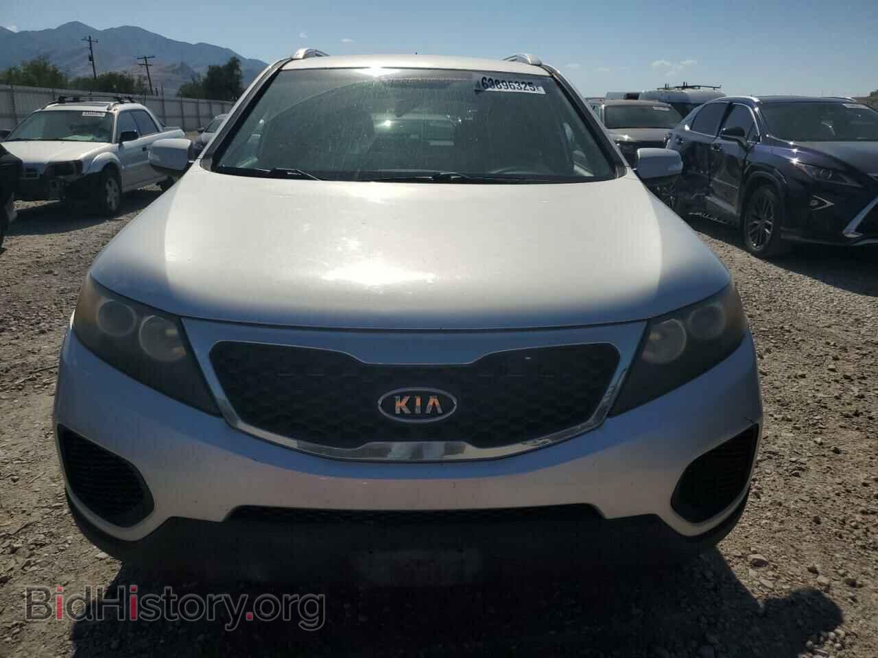 2011 KIA SORENTO - VIN: 5XYKTDA28BG080703 - Фото 5