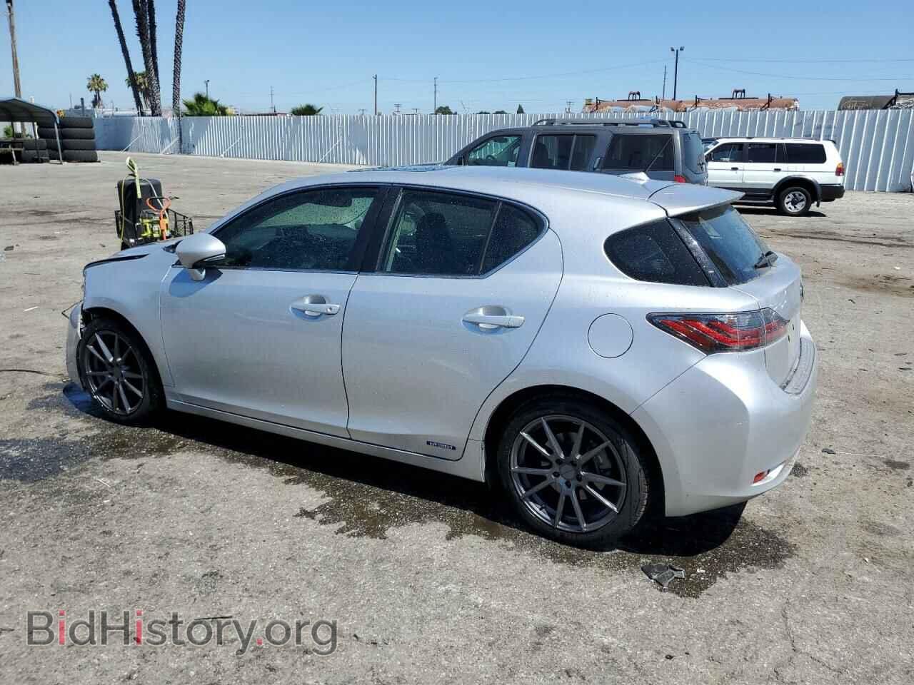 2013 LEXUS CT 200 - VIN: JTHKD5BHXD2158982 - Фото 2