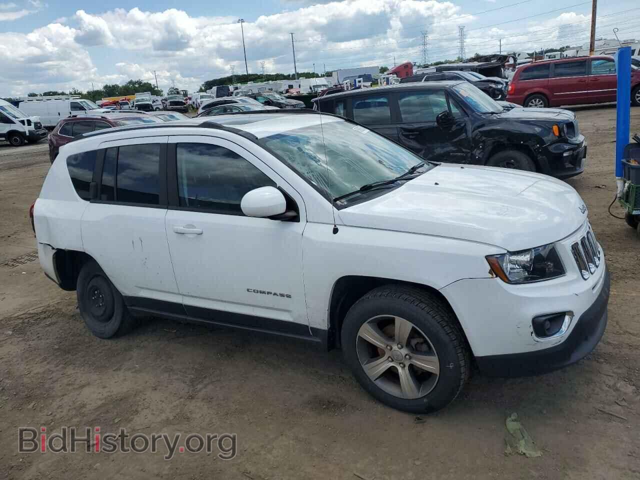 2017 JEEP COMPASS - VIN: 1C4NJCEB0HD163136 - Photo 4