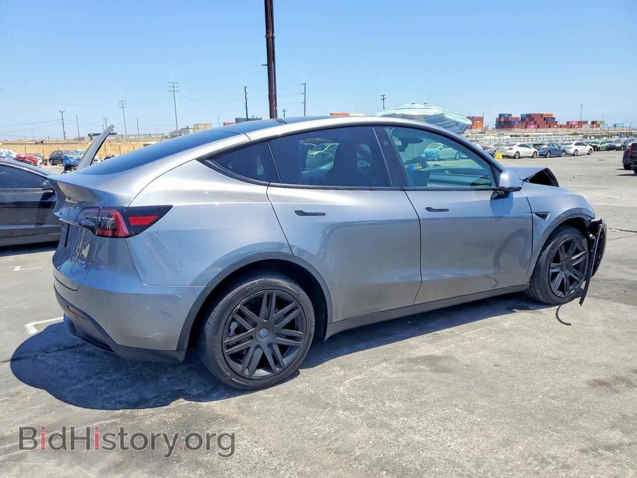 2024 TESLA MODEL Y - VIN: 7SAYGDEE5RF202280 - Photo 3