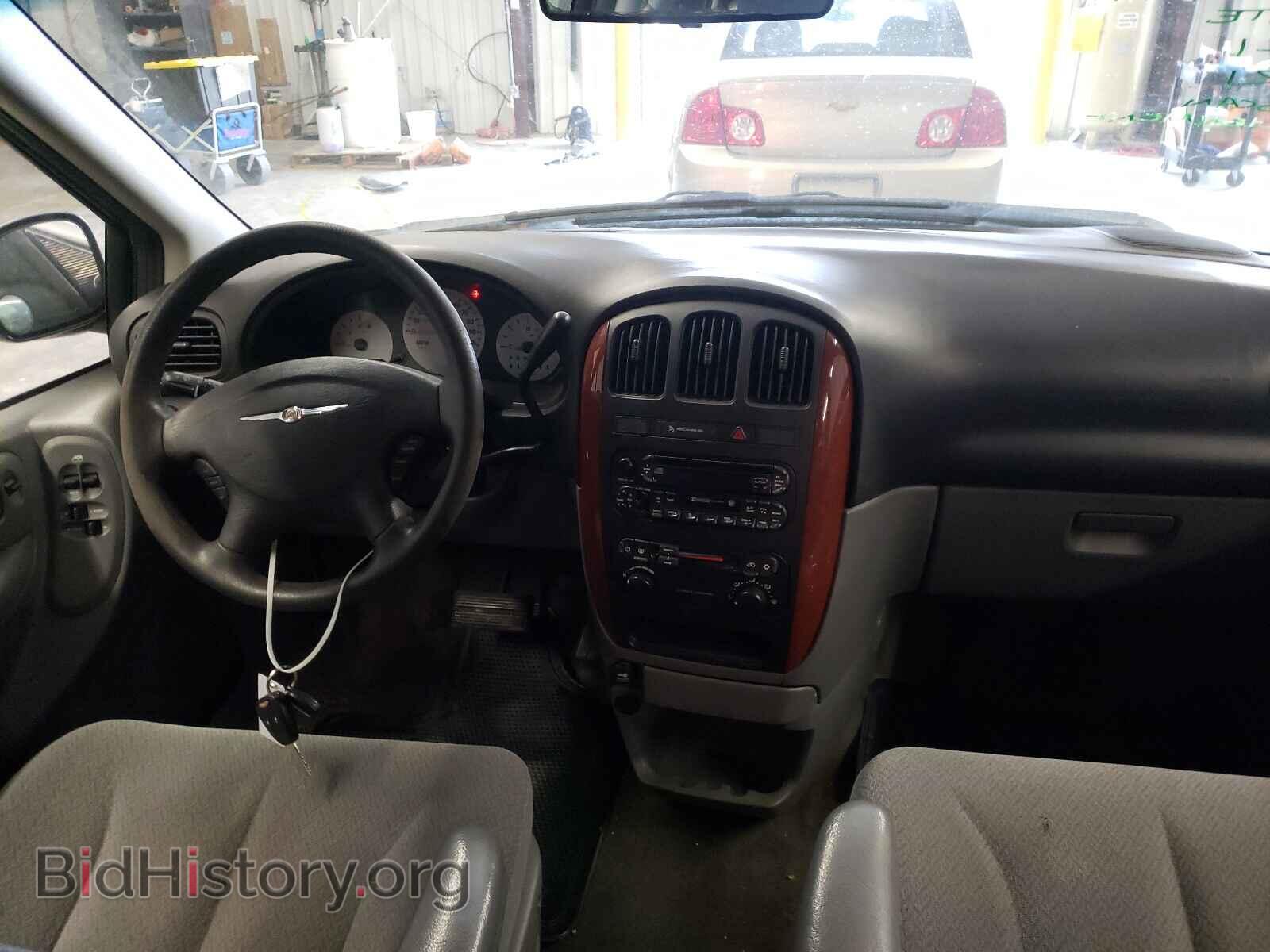2006 CHRYSLER MINIVAN - VIN: 1A4GP45R26B610403 - Фото 9