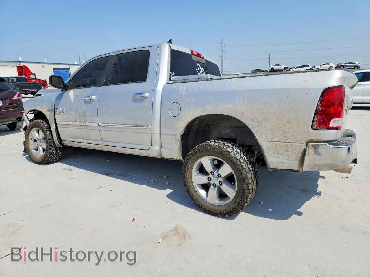 2016 RAM 1500 - VIN: 1C6RR6LT0GS209167 - Photo 2
