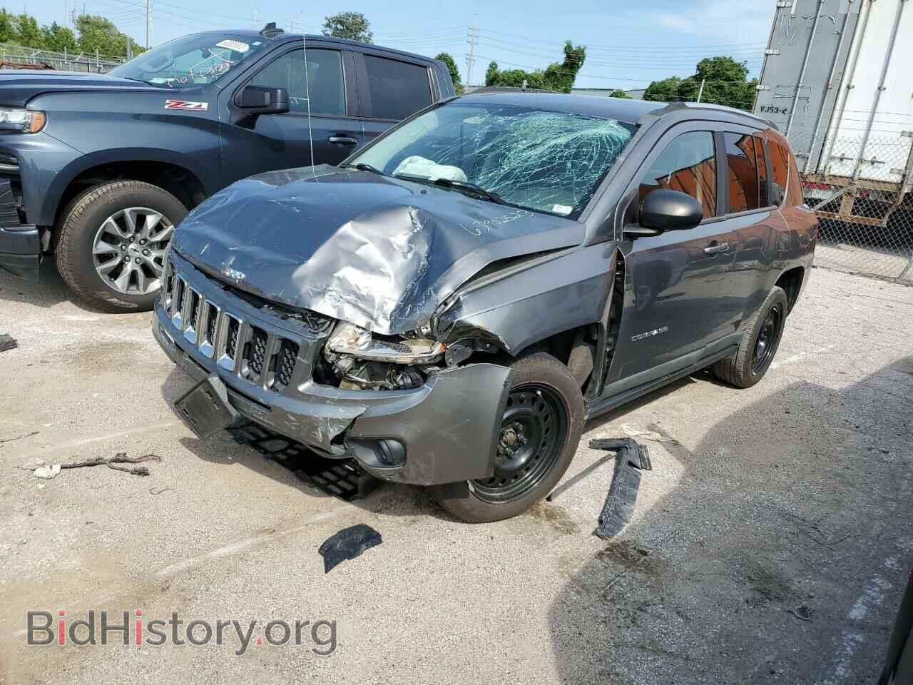 Photo 1J4NT1FB2BD245884 - JEEP COMPASS 2011
