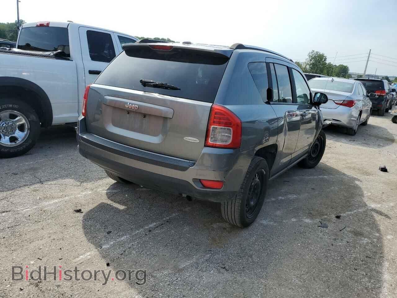 2011 JEEP COMPASS - VIN: 1J4NT1FB2BD245884 - Фото 3