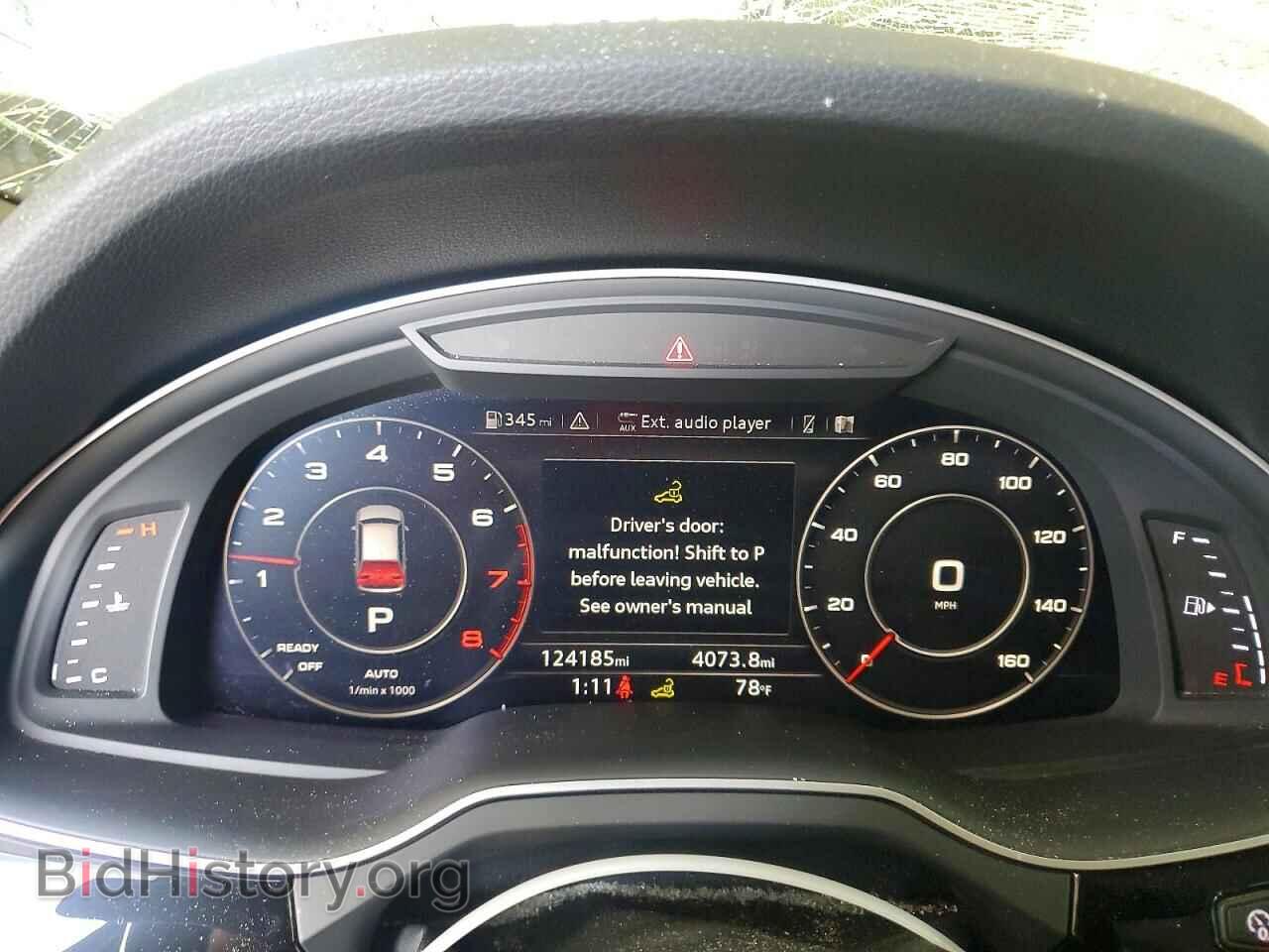 2018 AUDI Q7 - VIN: WA1VAAF76JD024031 - Фото 9
