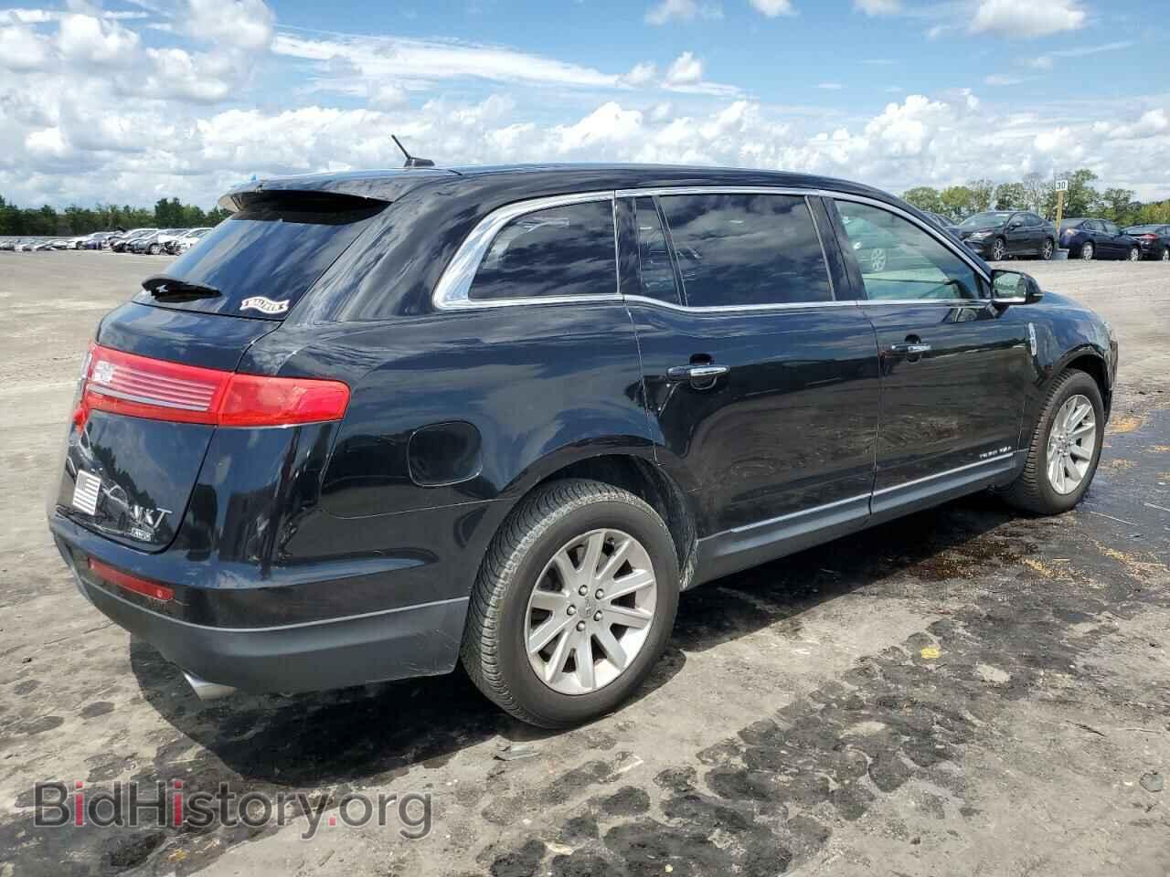 2017 LINCOLN MKT - VIN: 2LMHJ5NK2HBL01418 - Фото 3