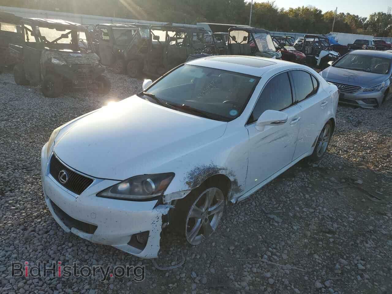 2011 LEXUS IS - VIN: JTHBF5C26B5149034 - Photo 2