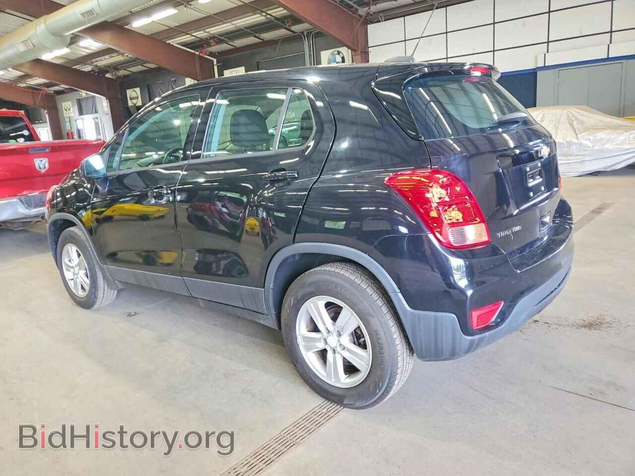 2017 CHEVROLET TRAX - VIN: 3GNCJNSB7HL279202 - Фото 2