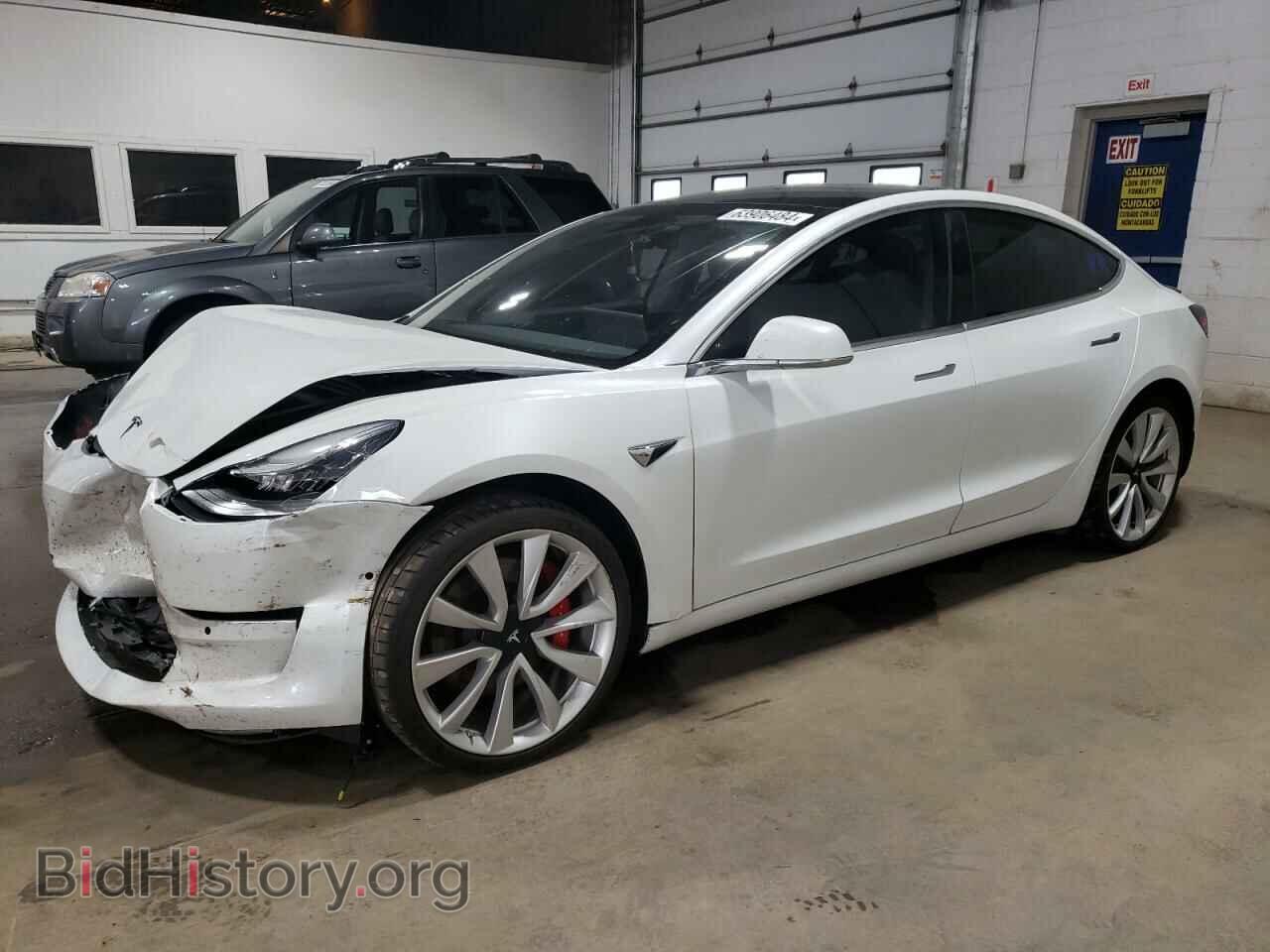 Фотография 5YJ3E1EB1KF393252 - TESLA MODEL 3 2019