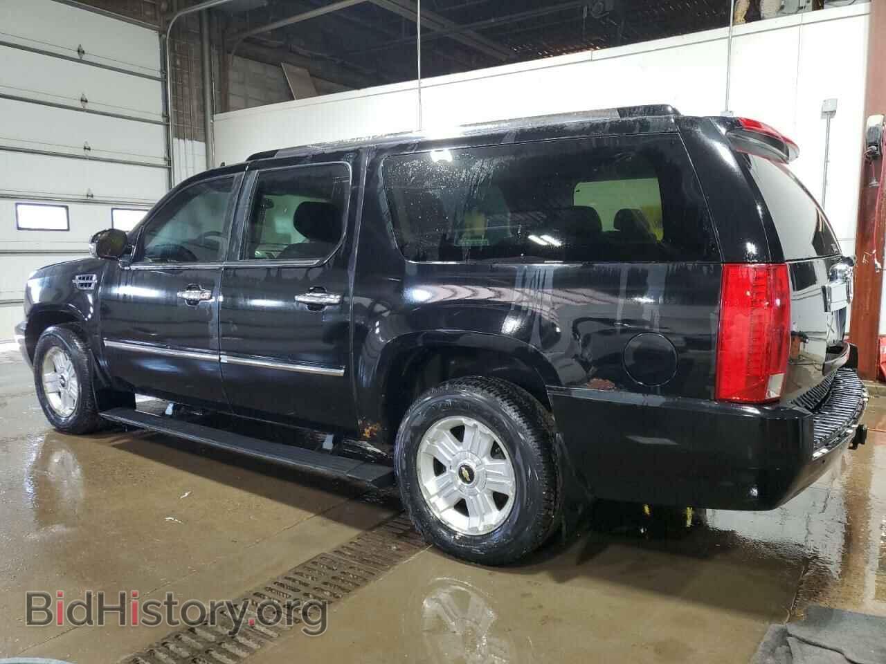 2011 CADILLAC ESCALADE - VIN: 1GYS4JEF9BR246635 - Фото 2