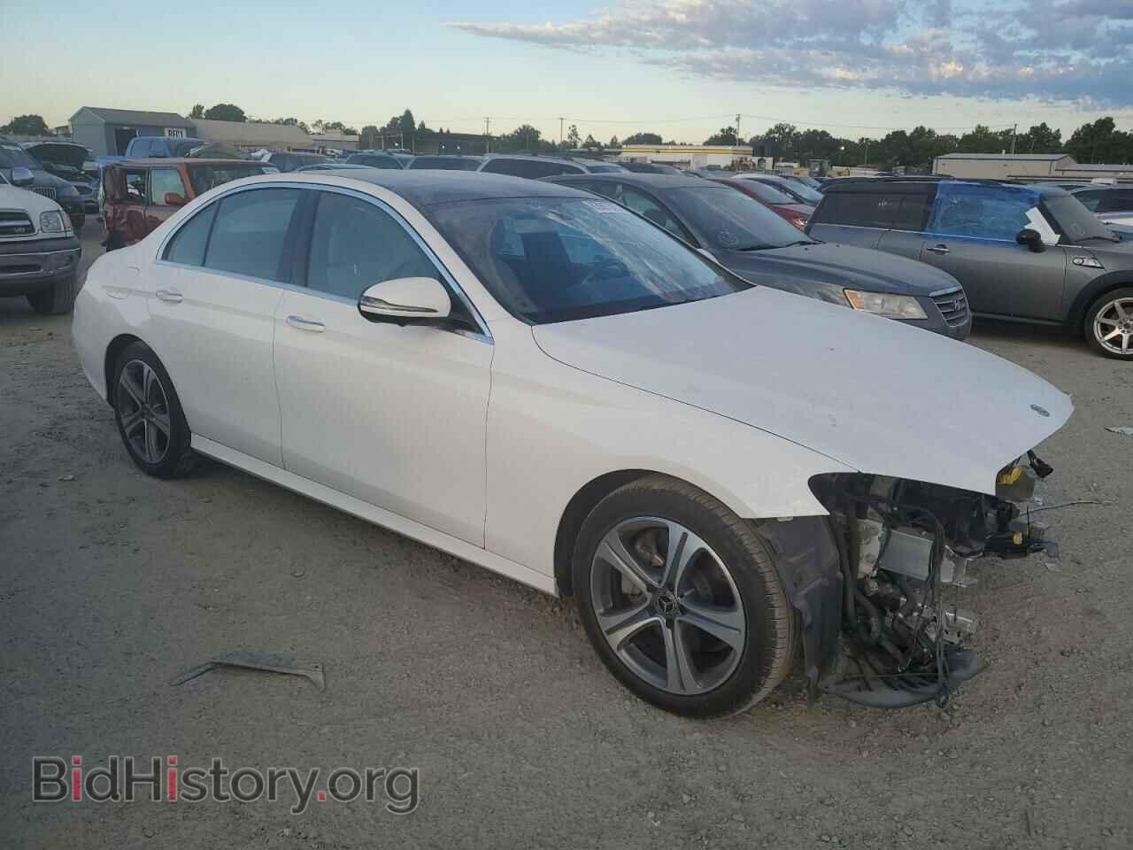 2019 MERCEDES-BENZ E-CLASS - VIN: WDDZF4JB8KA588343 - Фото 4
