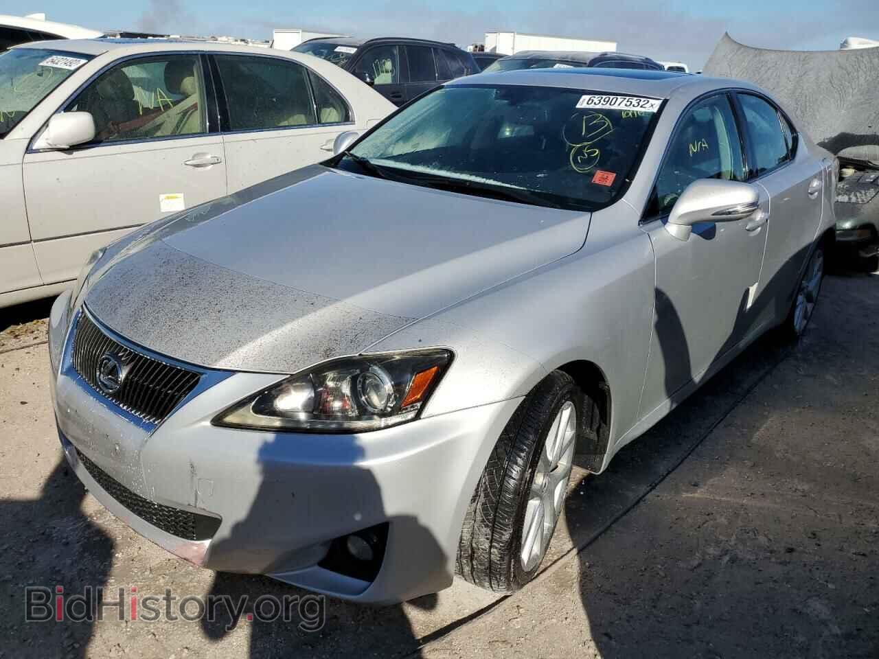 2011 LEXUS IS - VIN: JTHCF5C28B5046749 - Photo 2