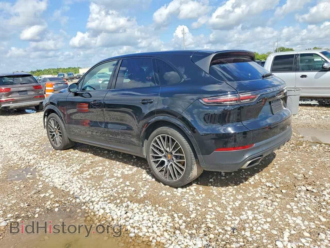 2020 PORSCHE CAYENNE - VIN: WP1AA2AY2LDA02345 - Photo 2