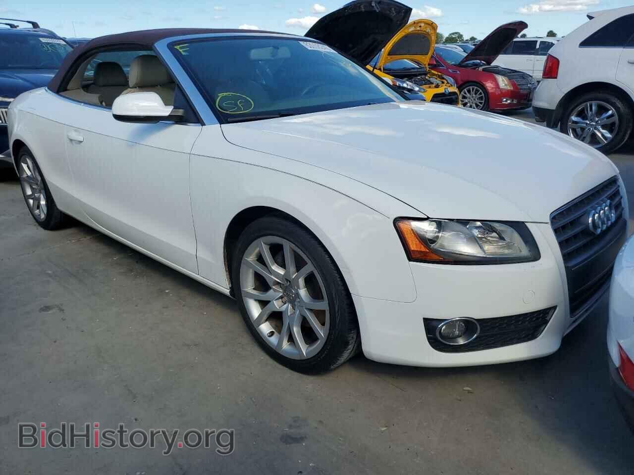 Photo WAUAFAFH4BN005517 - AUDI A5 2011