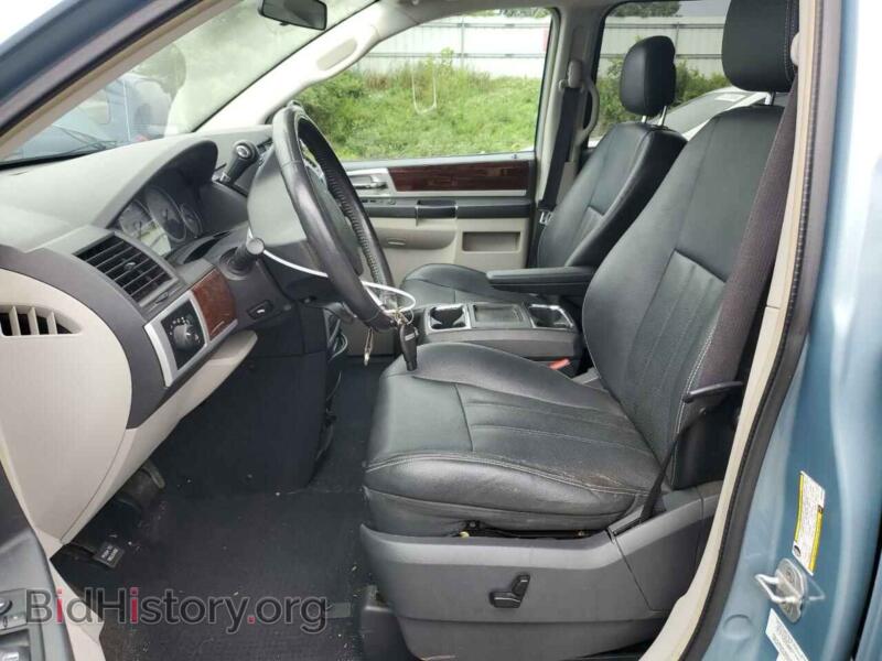 2010 Chrysler MINIVAN (VIN 2A4RR8D17AR430978) — photo 7 of 13