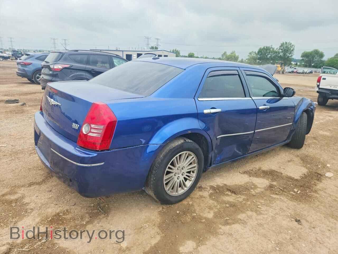 2010 CHRYSLER 300 - VIN: 2C3CA5CV6AH164918 - Photo 3