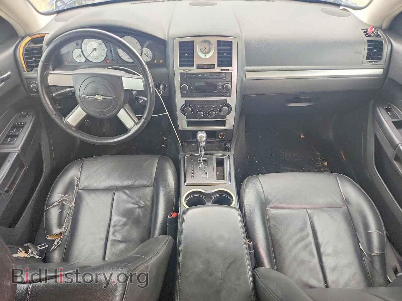 2010 CHRYSLER 300 - VIN: 2C3CA5CV6AH164918 - Photo 8