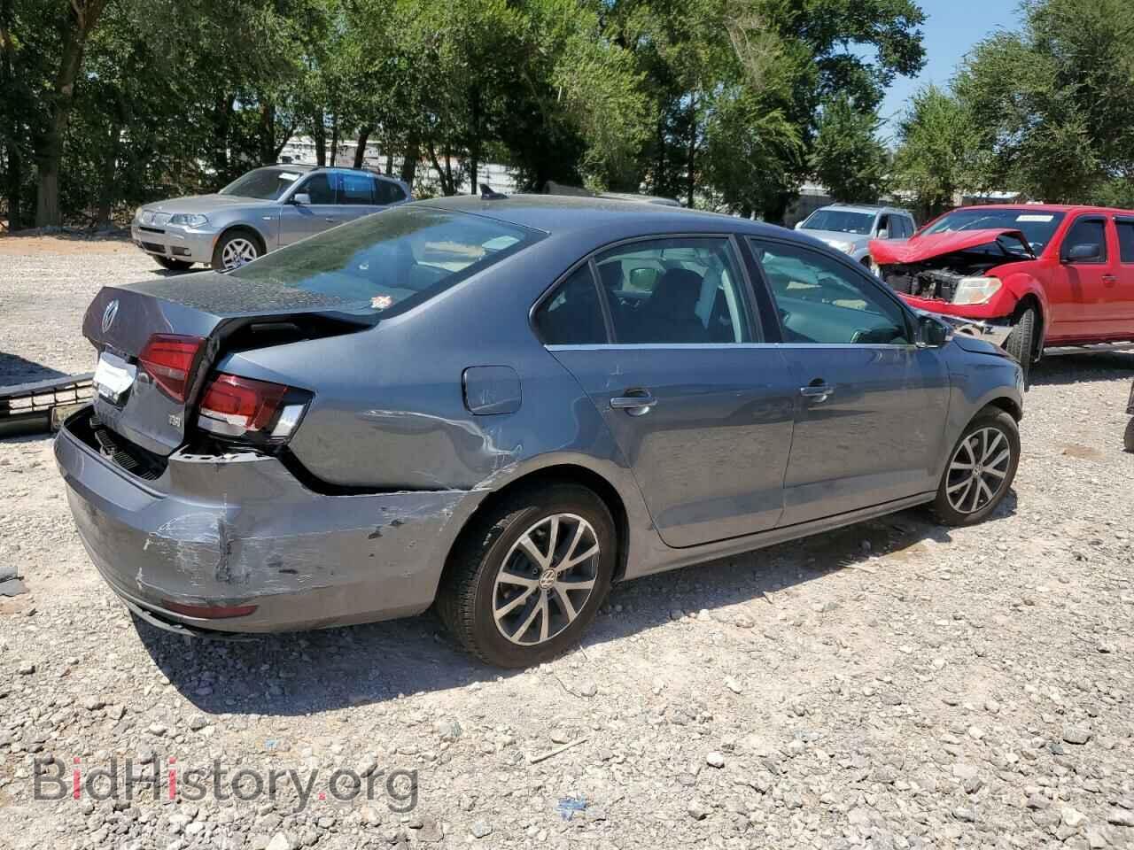 2017 VOLKSWAGEN JETTA - VIN: 3VWDB7AJ8HM392842 - Фото 3