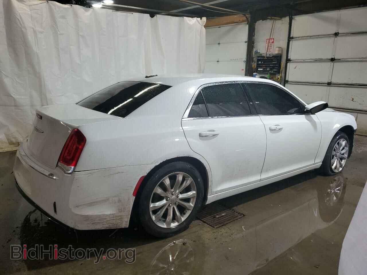 2015 CHRYSLER 300 - VIN: 2C3CCARG2FH757243 - Фото 3