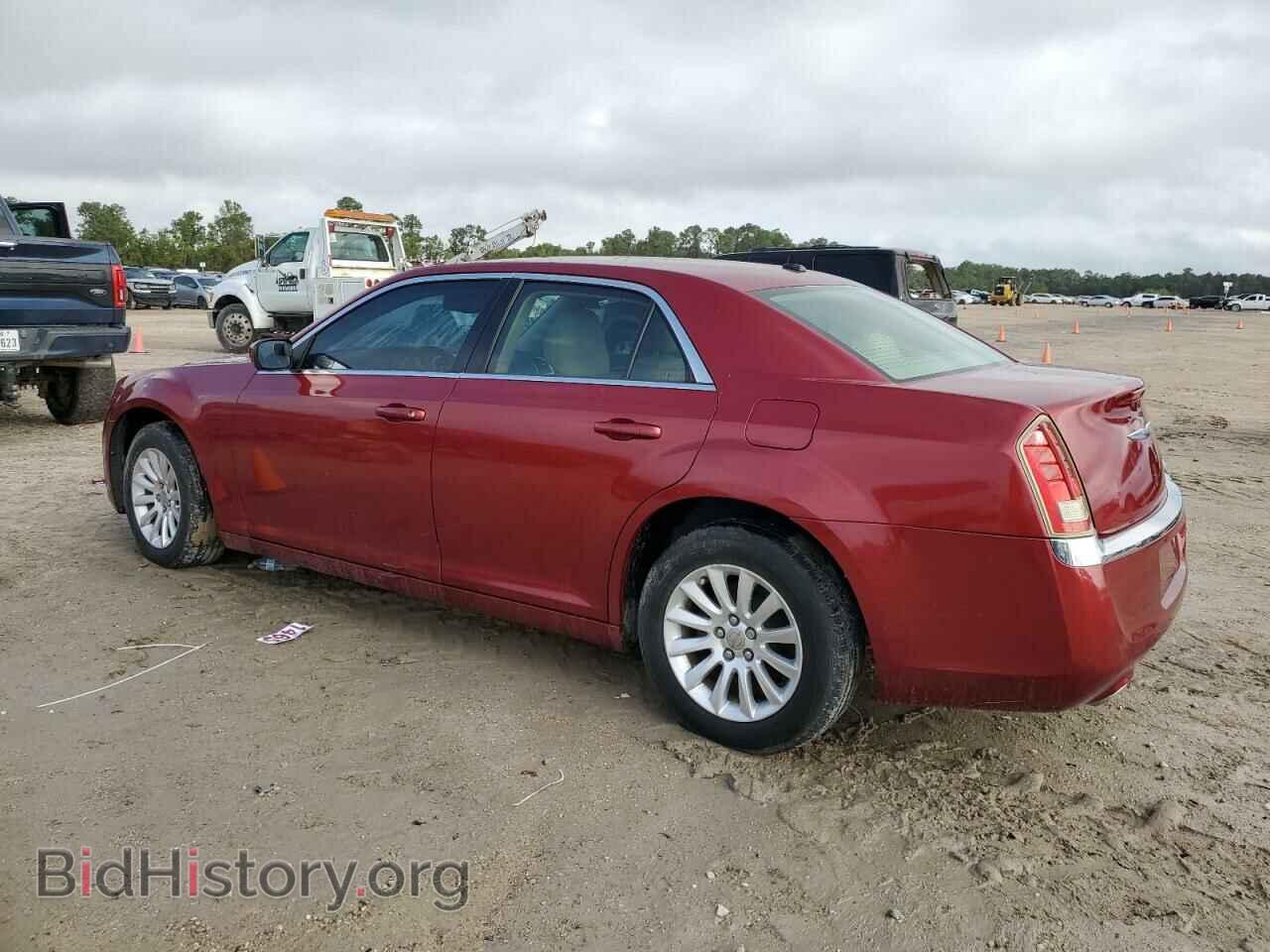2011 CHRYSLER 300 - VIN: 2C3CA4CG3BH572919 - Фото 2