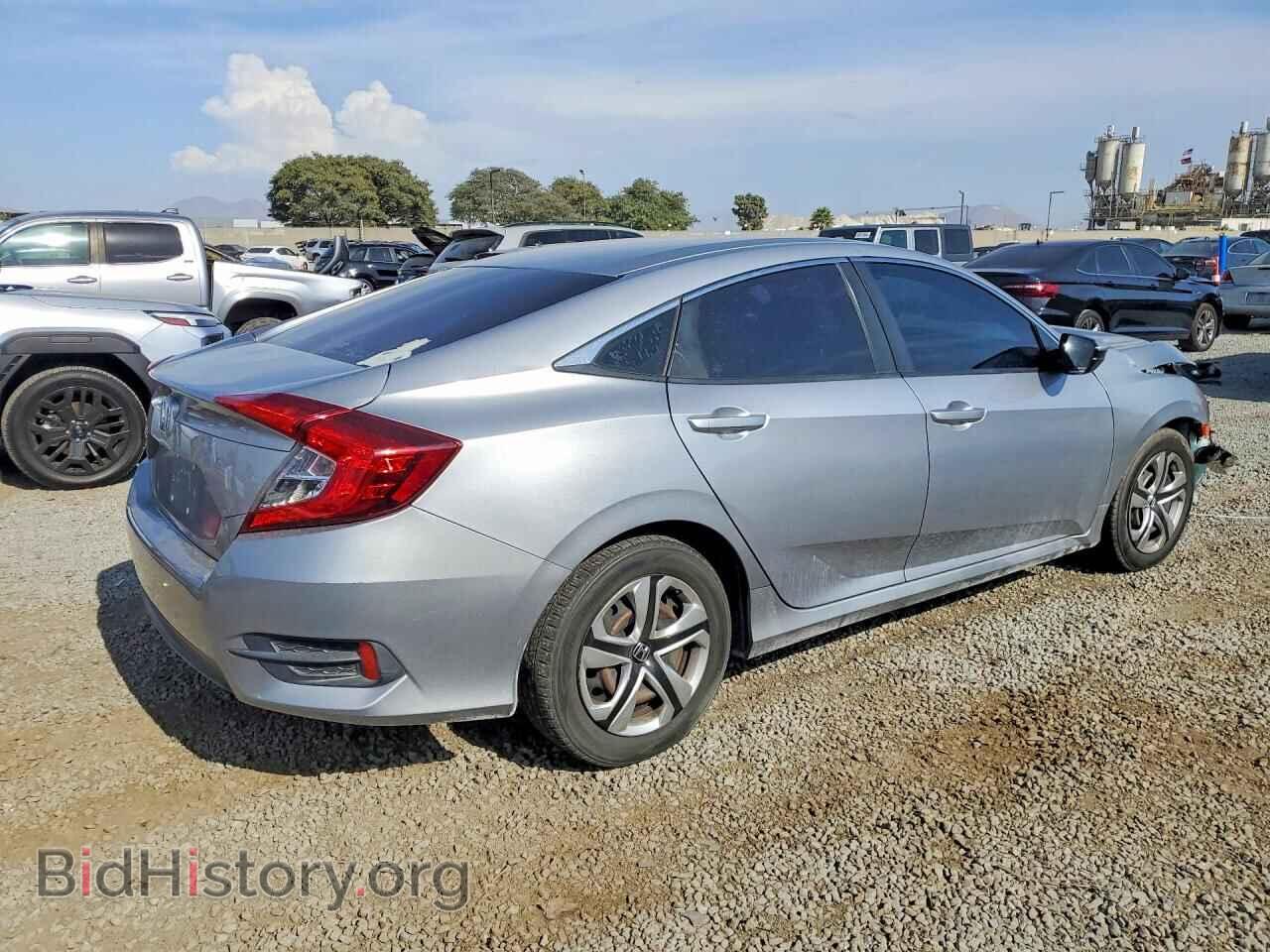 2018 HONDA CIVIC - VIN: 2HGFC2F57JH543795 - Фото 3