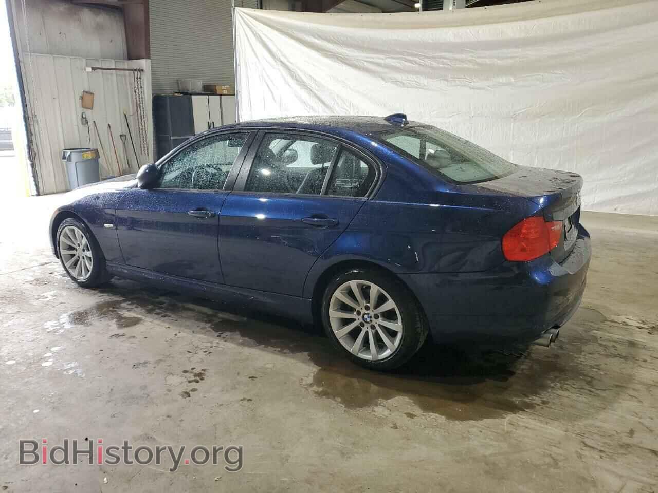 2011 BMW 3 SERIES - VIN: WBAPH7C53BE681863 - Фото 2