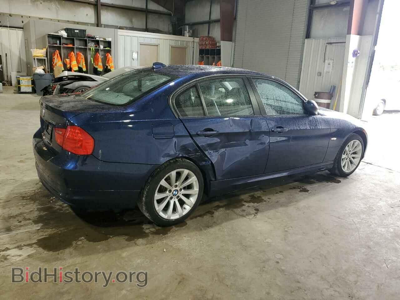 2011 BMW 3 SERIES - VIN: WBAPH7C53BE681863 - Фото 3
