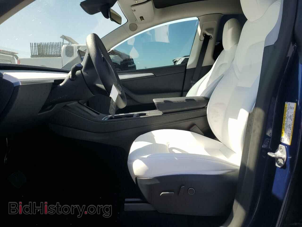 2024 TESLA MODEL Y - VIN: 7SAYGDEE4RA267215 - Фото 7