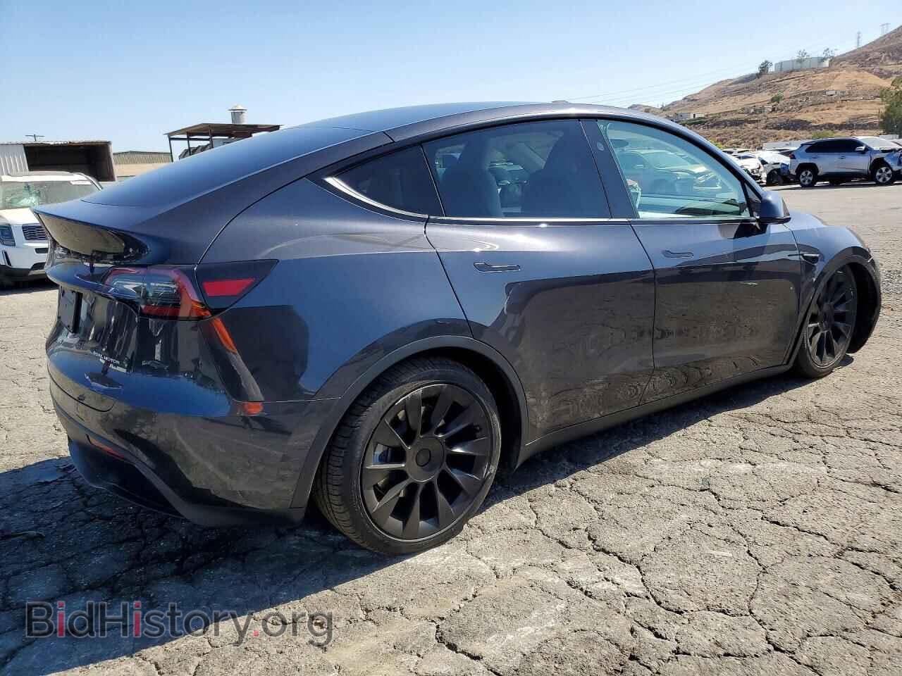 2024 TESLA MODEL Y - VIN: 7SAYGDEE2RF082552 - Фото 3
