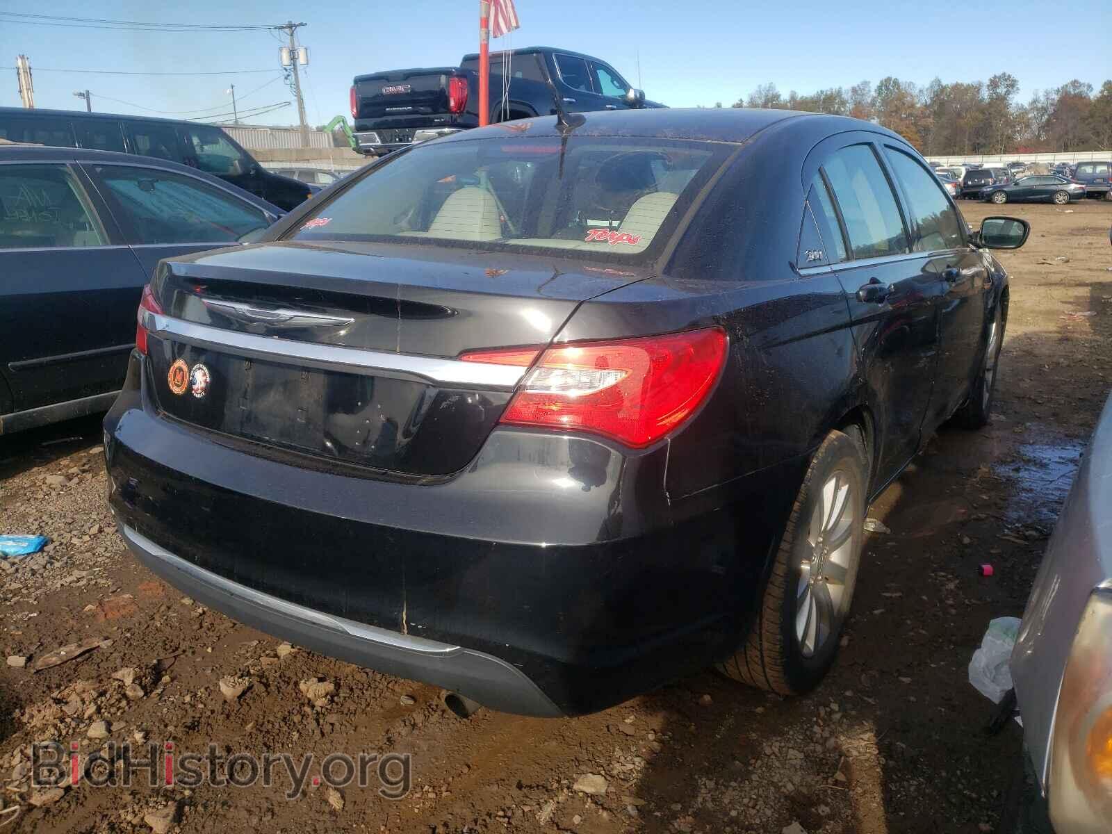 2011 CHRYSLER 200 - VIN: 1C3BC1FB2BN607901 - Фото 4