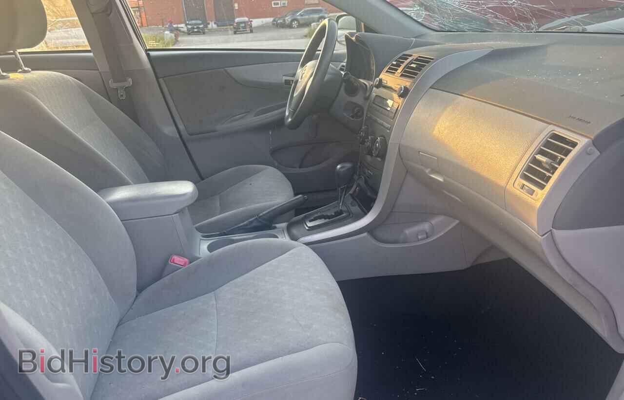 2010 TOYOTA COROLLA - VIN: 2T1BU4EE4AC417413 - Фото 5