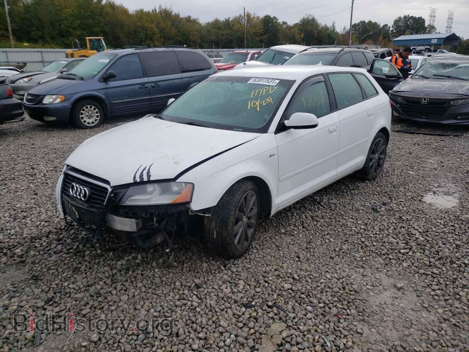 2011 AUDI A3 - VIN: WAUBJBFMXBA044545 - Фото 2