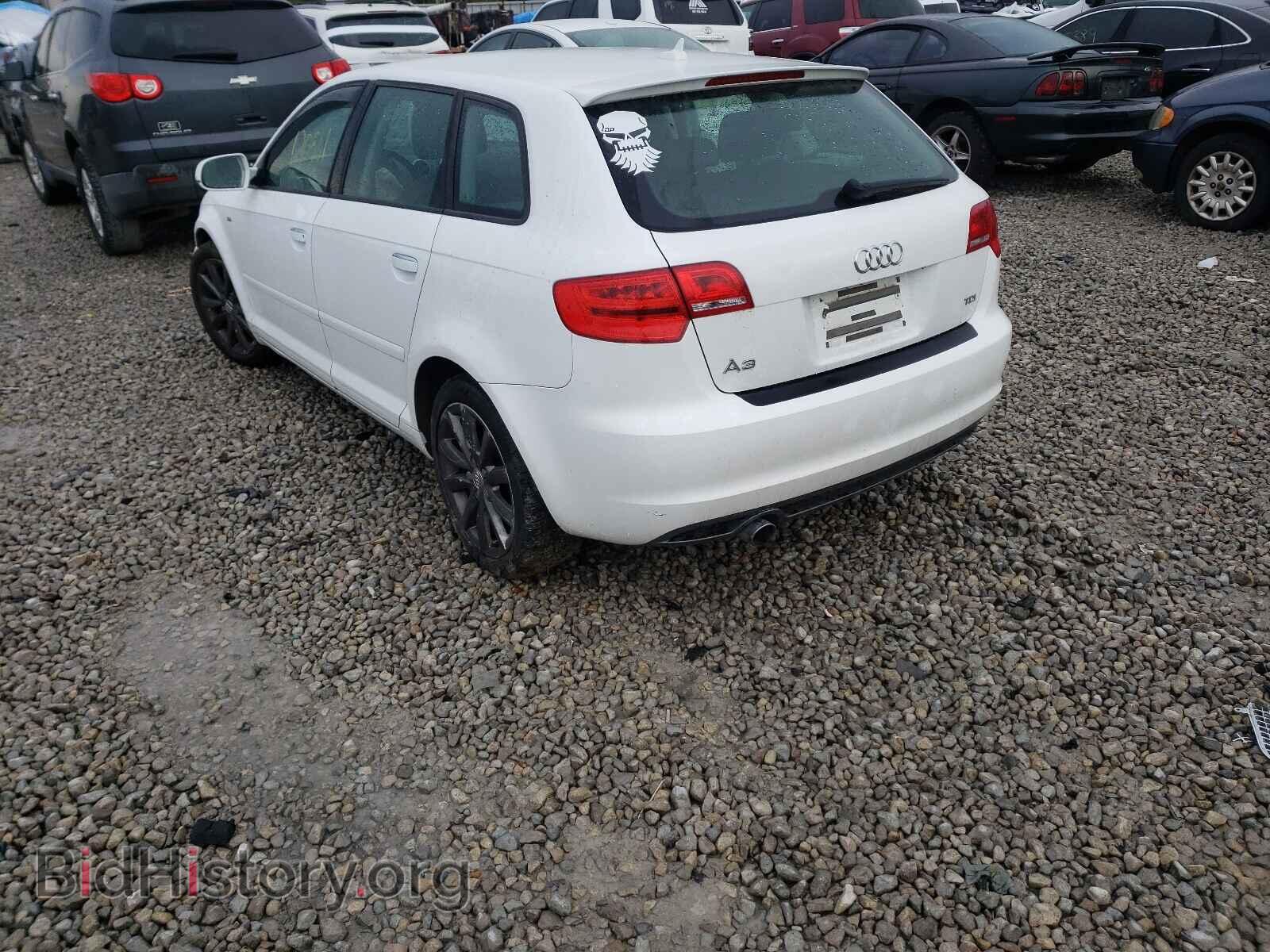 2011 AUDI A3 - VIN: WAUBJBFMXBA044545 - Фото 3