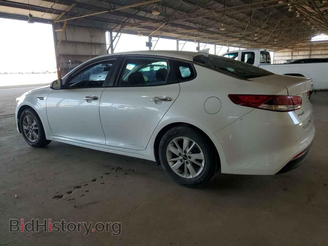 2018 KIA OPTIMA - VIN: KNAGT4L36J5200529 - Фото 2